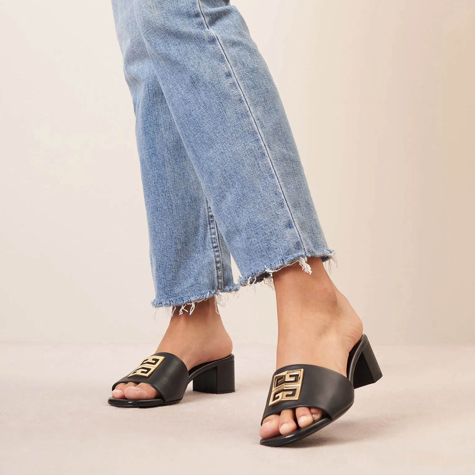 4G black leather mule sandals
