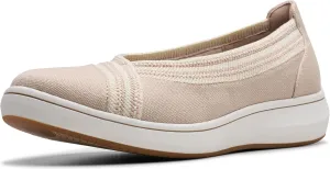 Clarks Women's Breeze Sky Air CloudSteppers Loafer