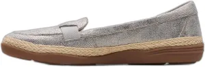 Clarks Women's Elaina Echo Loafer