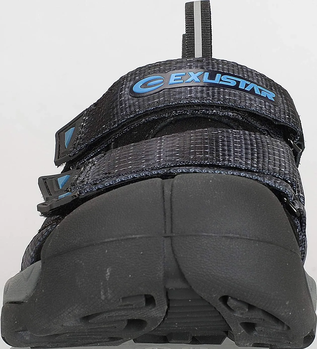 Clipless Sandal for Cycling with Closed Toe Design
