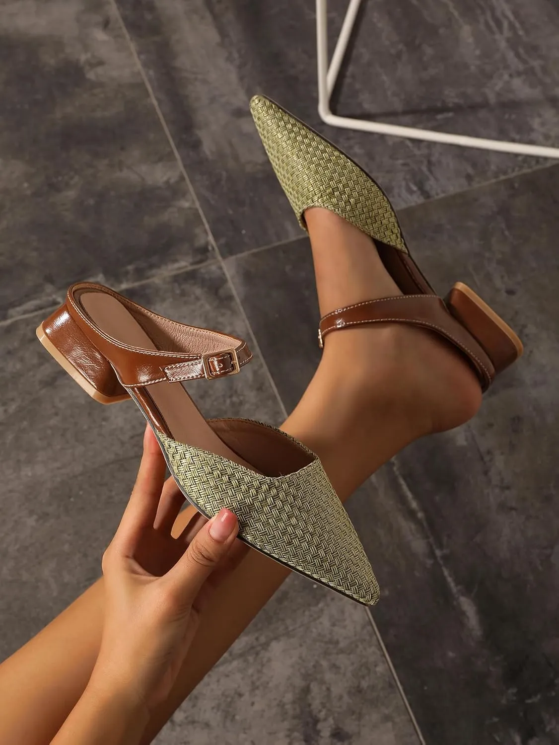 Closed Pointed Toe Adjustable Strap Mules for Women, Womens 1 Inch Low Block Chunky Heeled Sandals Mules Cute Textile Backless Slip On Loafer Shoes