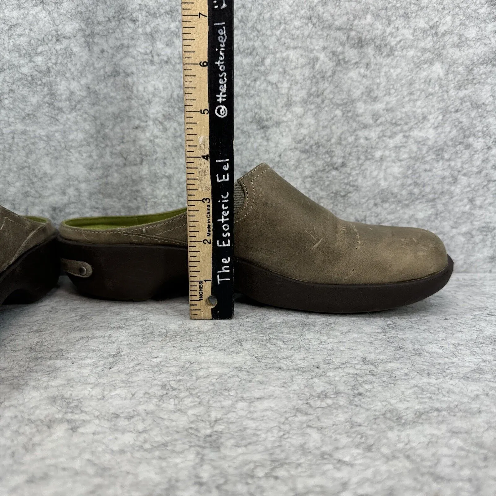 Crocs Cobbler 2.0 Womens Slip On Casual Mule Clog Olive Brown Leather Sz 7 16052