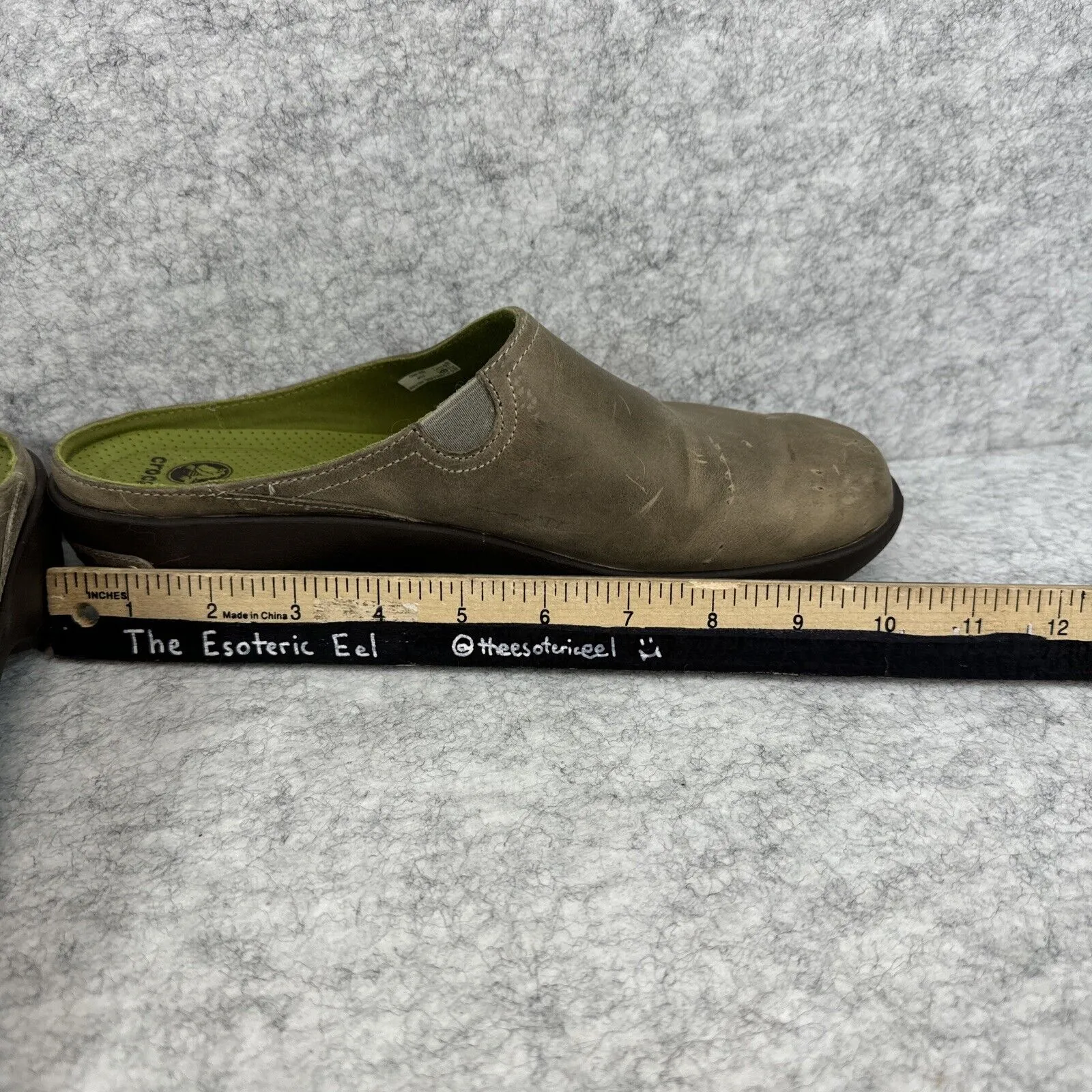 Crocs Cobbler 2.0 Womens Slip On Casual Mule Clog Olive Brown Leather Sz 7 16052
