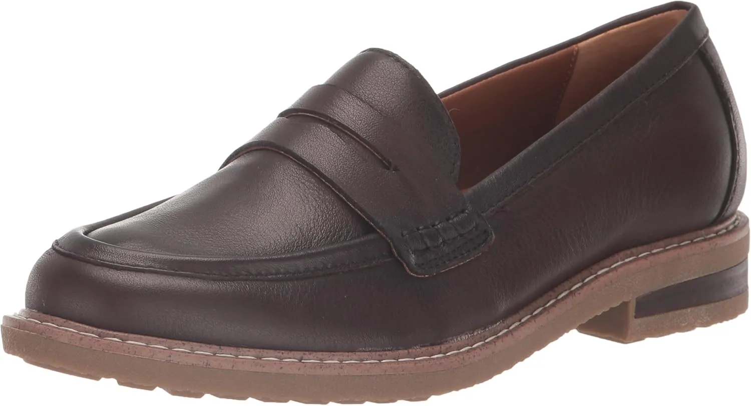 Earth Women's Javas Penny Loafer