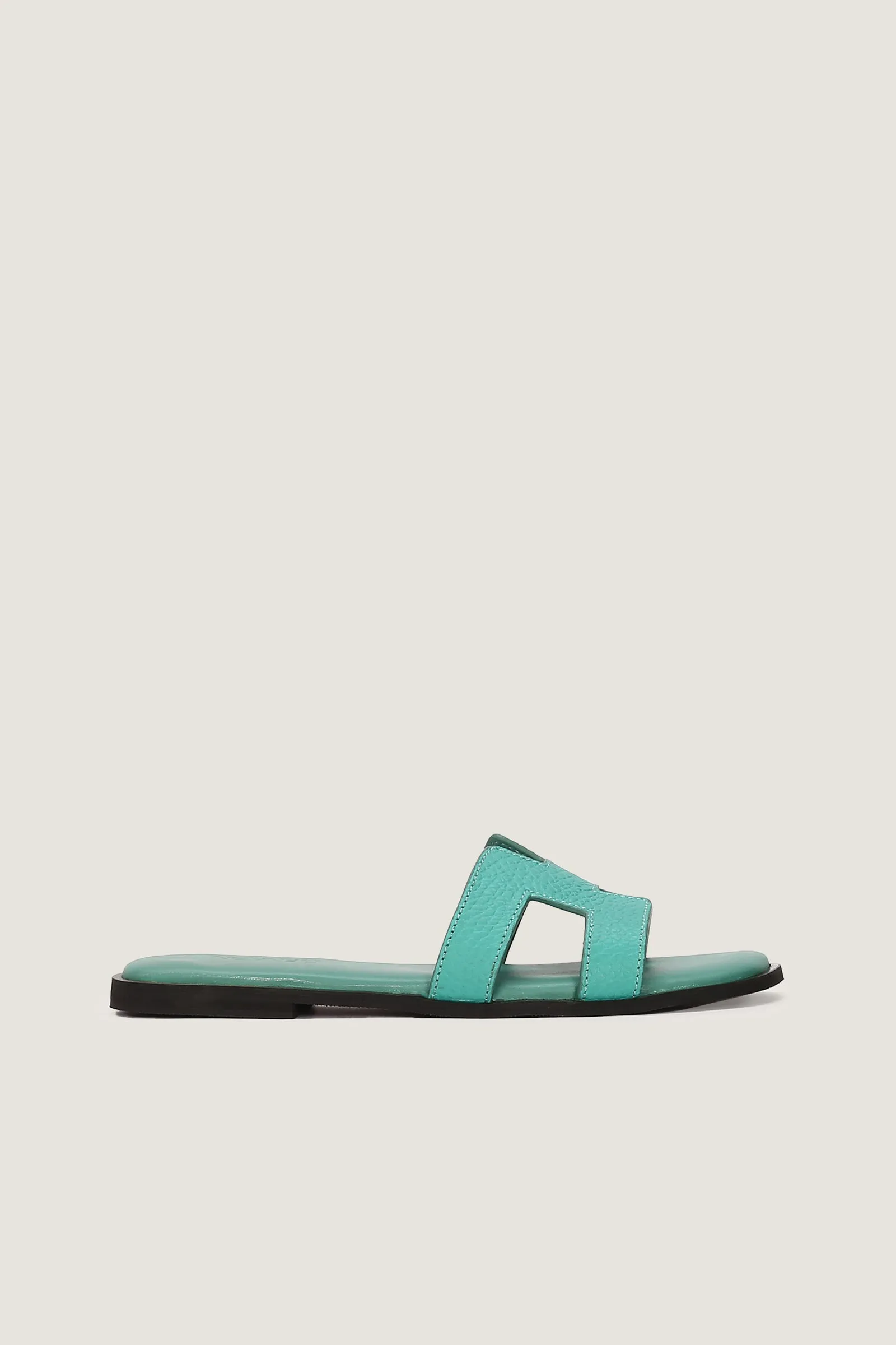 H Style Slipper