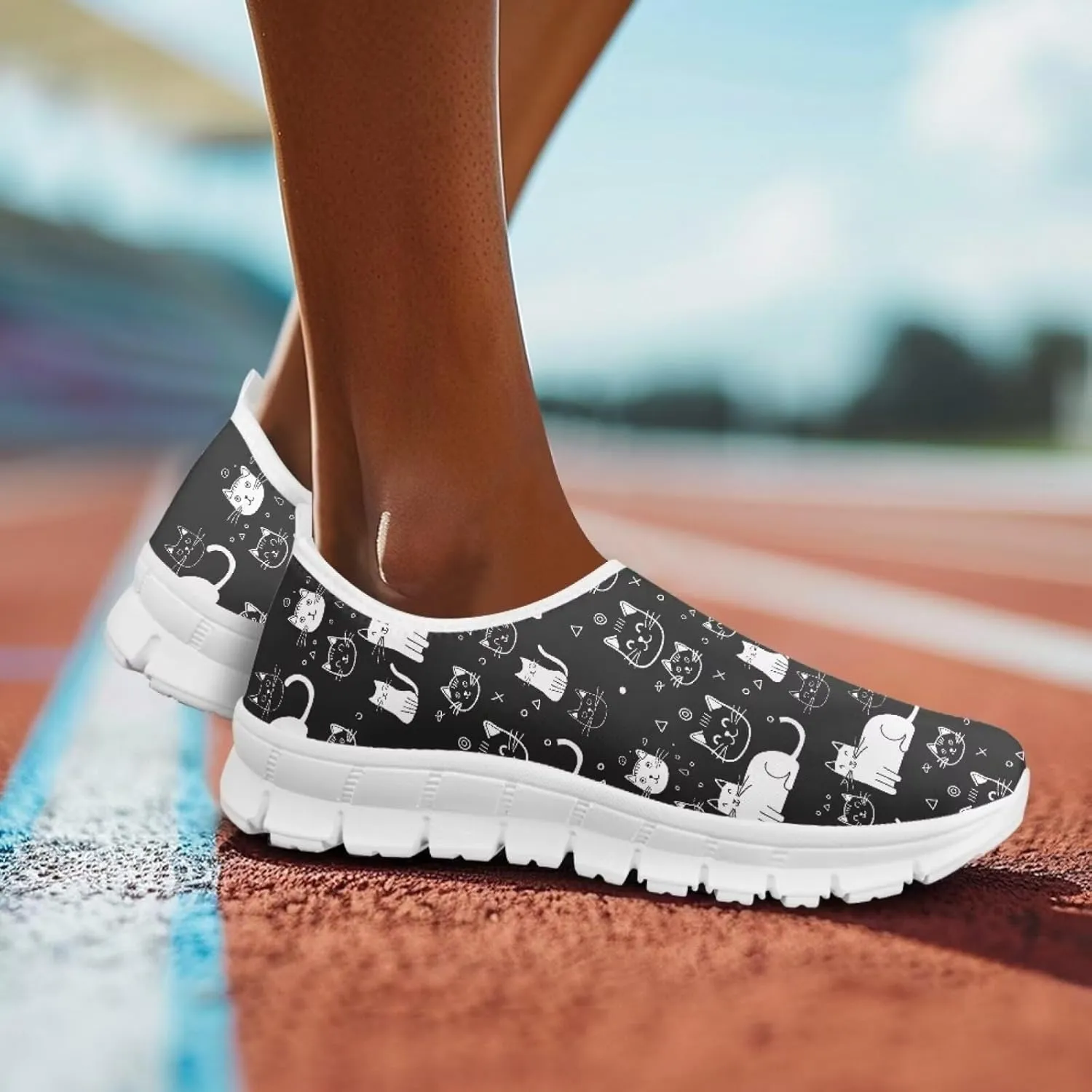 JoyLamoria Boho Elephant Walking Shoes Art Travel Travel Clog Slip on Causal Loafer Fashion Sneakers for Men Women
