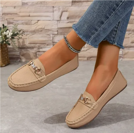 Lara - Classic Loafer