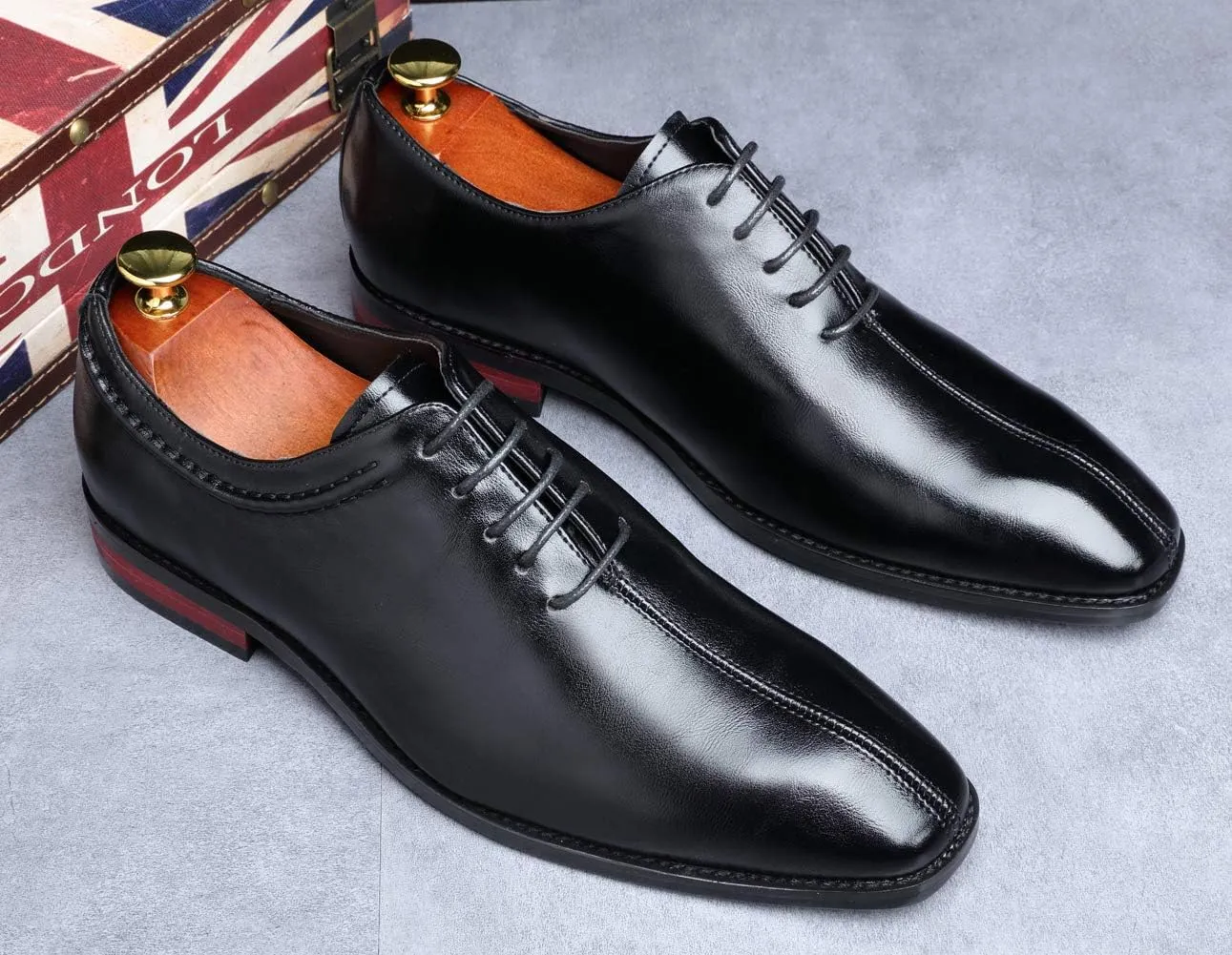 Mens Lace Up Dress Shoes Italy Prince Classic Modern Formal Leather Men Wholecut Oxford Shoes