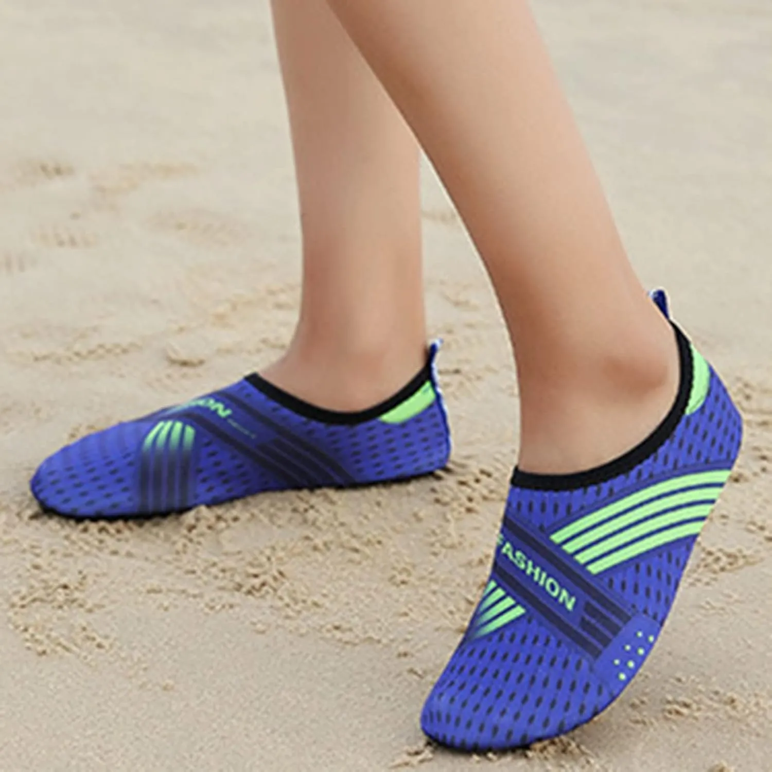 Quick Dry Aqua Water Shoes for Men Women Barefoot Swim Beach Pool Surf Hiking Kayaking Diving Yoga Sports Lightweight Breathable Socks