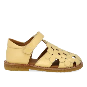 Sandal with floral details