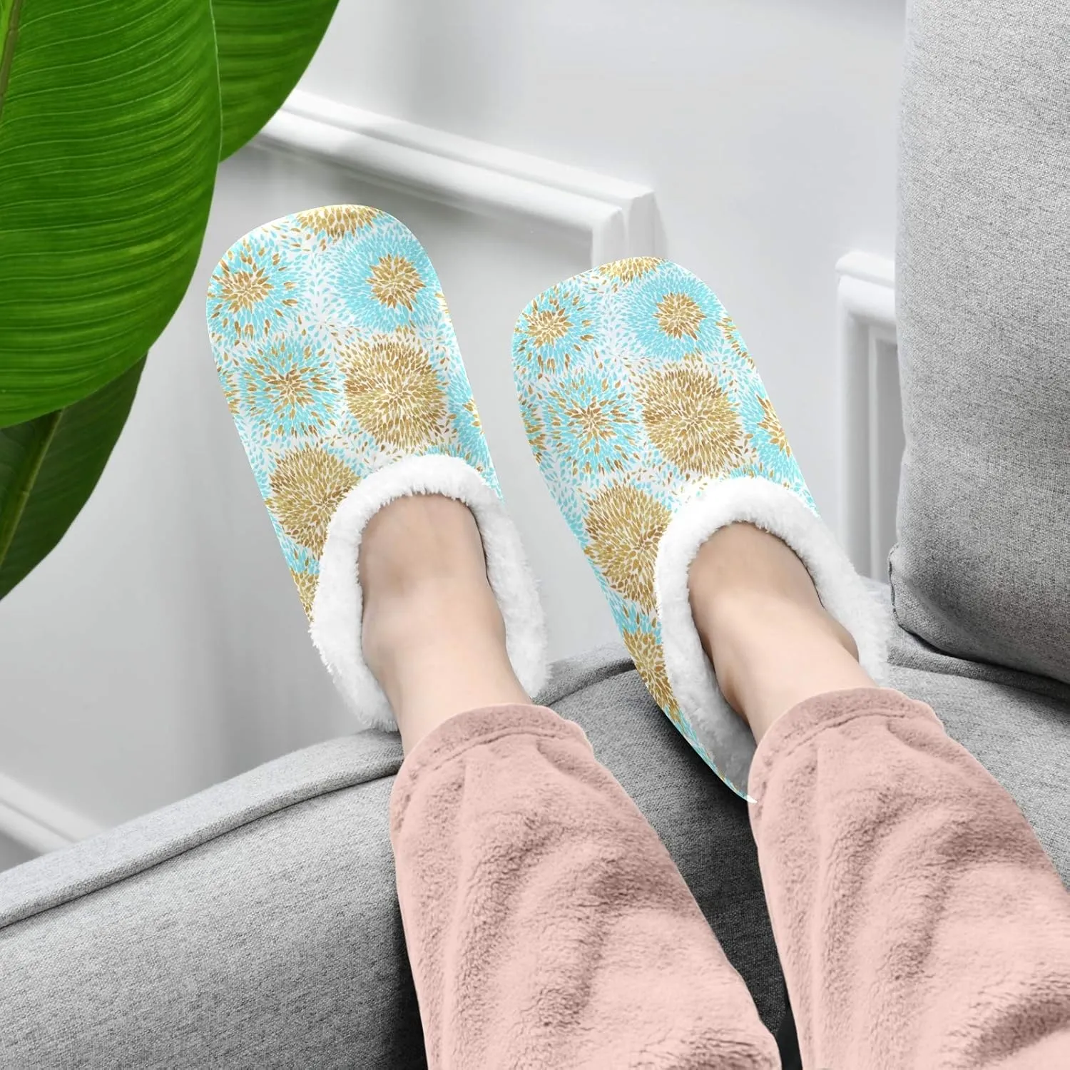 Winter House Slippers for Women/Men with Happy Winter Pug Dog Element Cozy Fleece Slippers