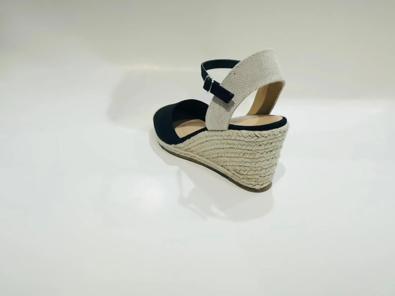 Women's Closed Toe Espadrille Wedge Sandal (Elfin)