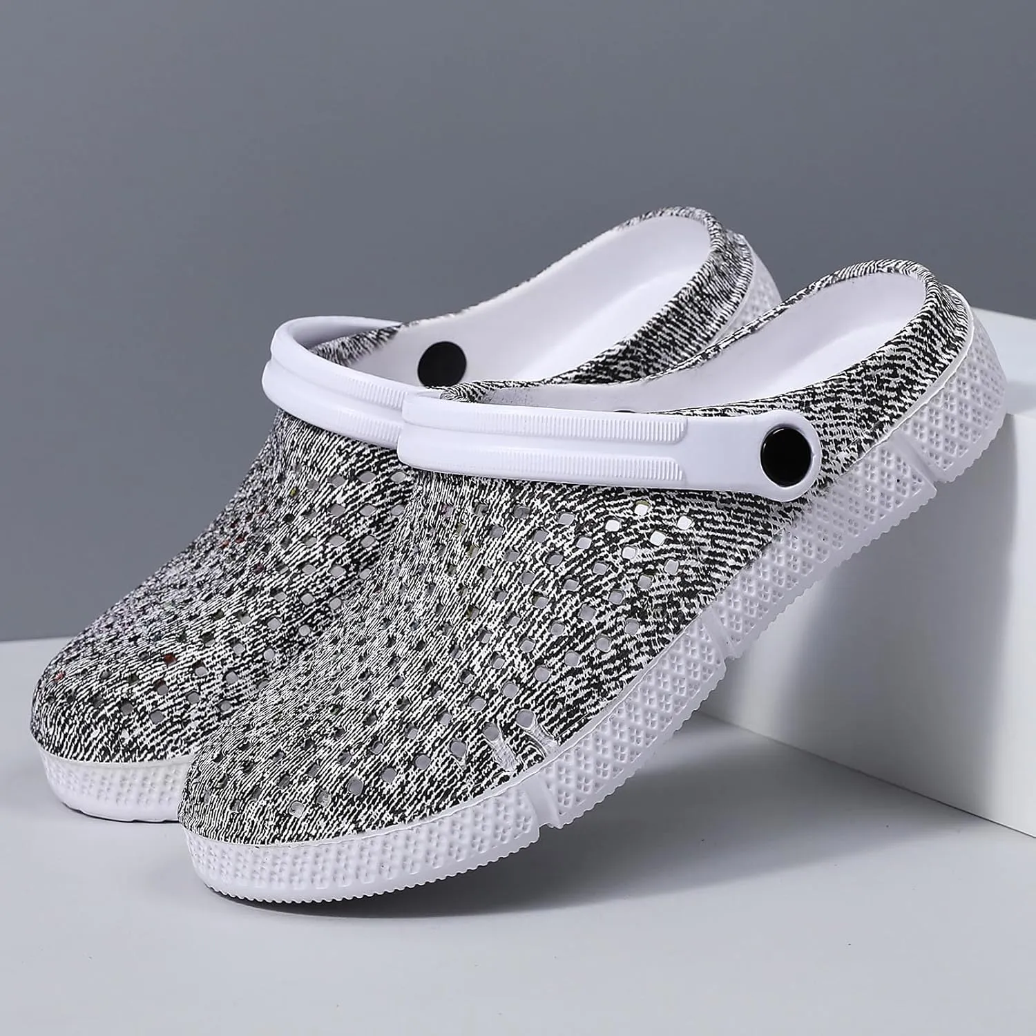 Women's Garden Clogs Shoes Casual Slipper Beach Sandals Anti-Slip Pool Water Shoes Home Slippers Summer Footwear