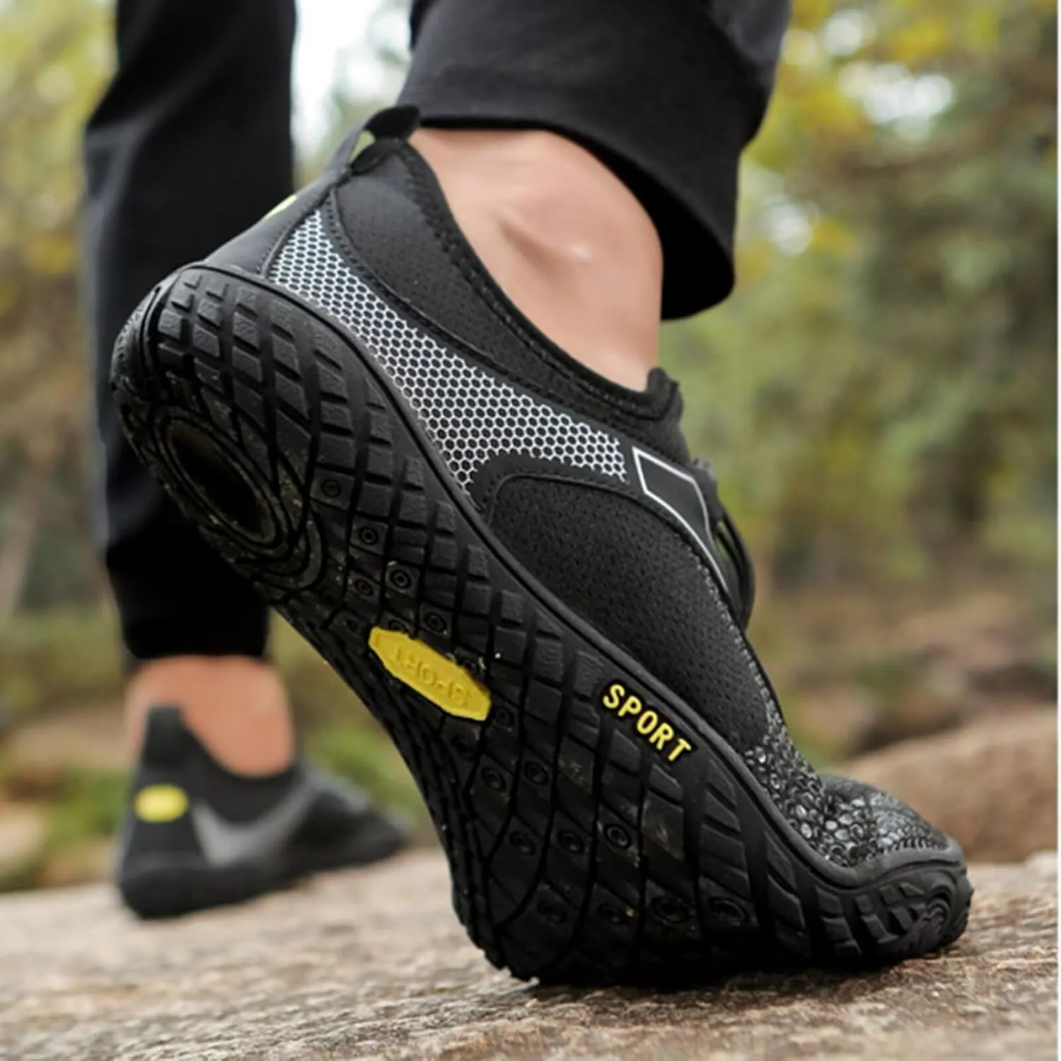 Women's Minimalist Trail Running Barefoot Shoes Mens Athletic Hiking Water Shoes Quick Dry Lightweight Cross-Trainer for Wrestling Boxing Weightlifting Walking Shoes