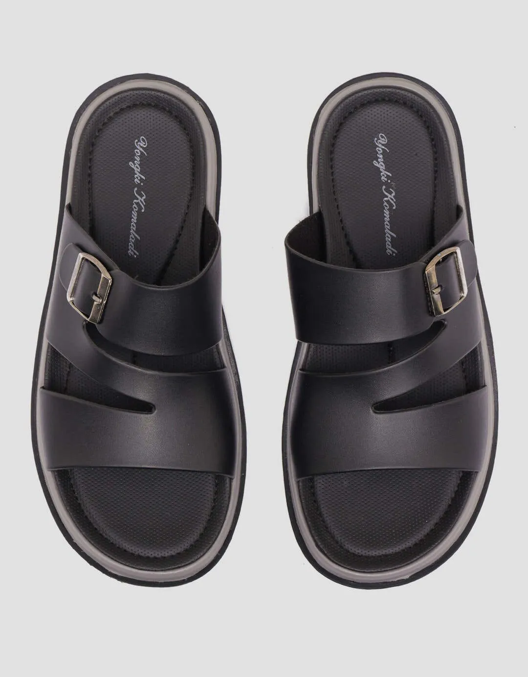 Yongki Komaladi Casual Sandal Slipper Pria