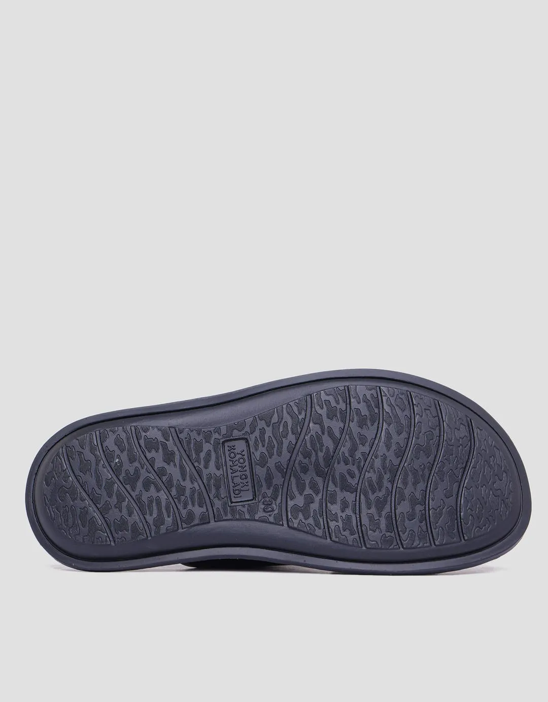 Yongki Komaladi Casual Sandal Slipper Pria
